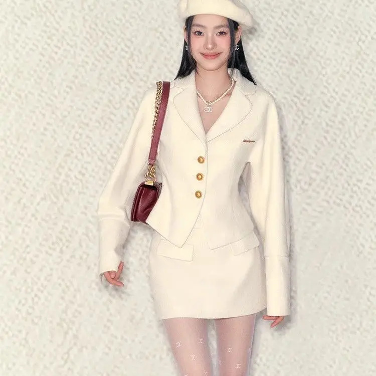 Womens French Style Cotton Clip Short Blazer Half Skirt Set Retro Solid Waist Tied Bat Sleeve Suit Twopiece Sets 240704