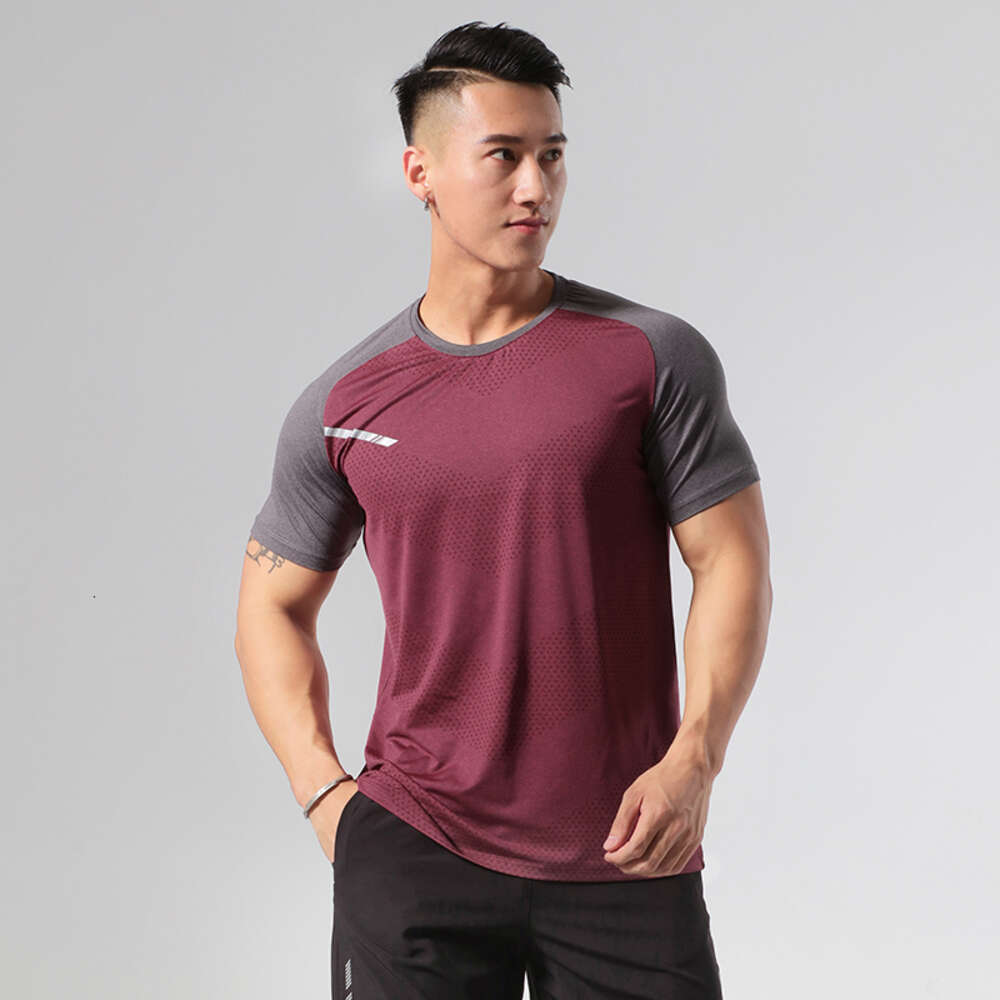 Lighing Delivery Outdoor Leisure High Elastic Fabric Trendy Short Sleeve Men's Summer Thin Style Breathable Sports Versatile Fiess Quick Drying T