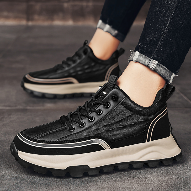 2024 Fashion New Thick Bottom Comfortable and Durable Explosive Thick Heel Anti slip Lightweight Sports Mens Martin Boots