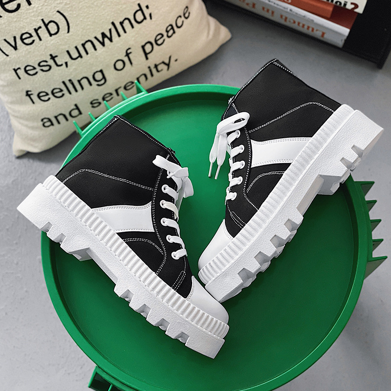 designer shoes in black white 2024 Fashion New Bottom Comfortable and Durable Explosive Thick Heel Anti slip workwear Shoe Leather High Top Martin Boo