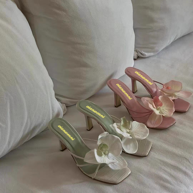 Elegant style red high heels women's 2024 new flower clip toe high heels summer with skirt wear high heeled sandals