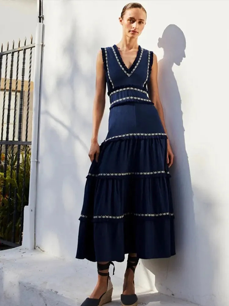 Ethnic Style Printed Long Dress Women Fashion Flying Sleeve Vneck Rruffles Vestidos Female Summer Chic Holiday Beachwear 240712