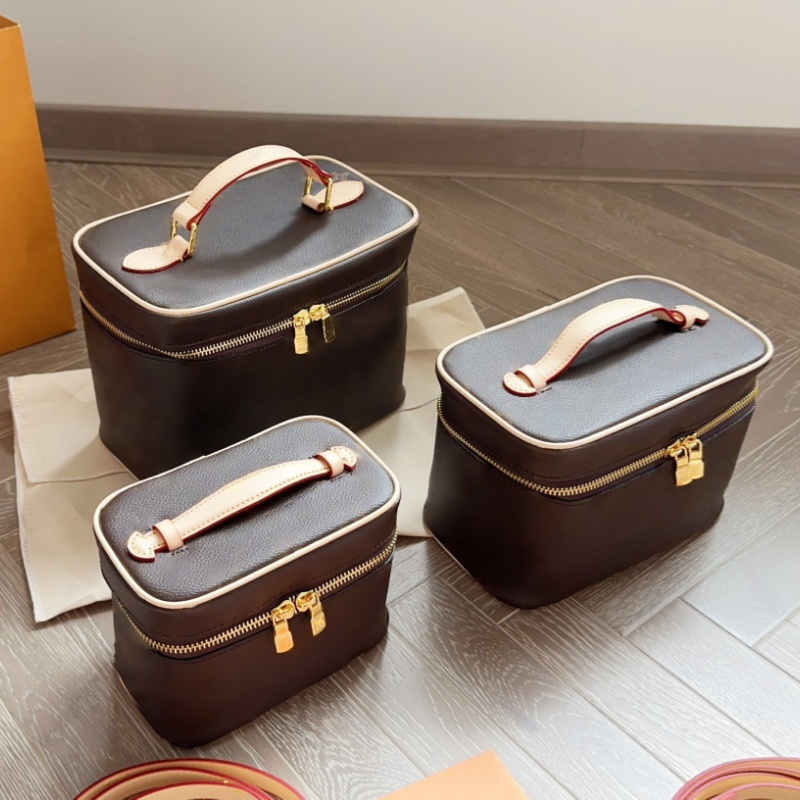 Luxury Designer Vanity Bag Women Leather Cosmetic bag Shoulder Bags Crossbody Handbag High Quality Make up Purses