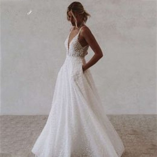 Elegant Tulle Wedding Dresse With Pocket Deep V-Neck Spaghetti Strap Bridal Gowns Beach Open Back Vestido De Novia Sweep Train 0218