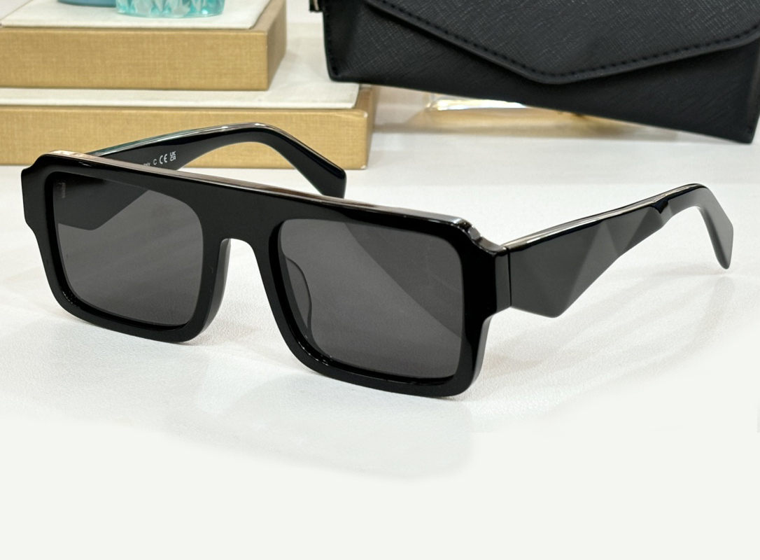 Black Flat Top Rectangle Sunglasses for Men Women Designer Glasses Stylish Summer Sunnies UV400 Eye Protection with Case