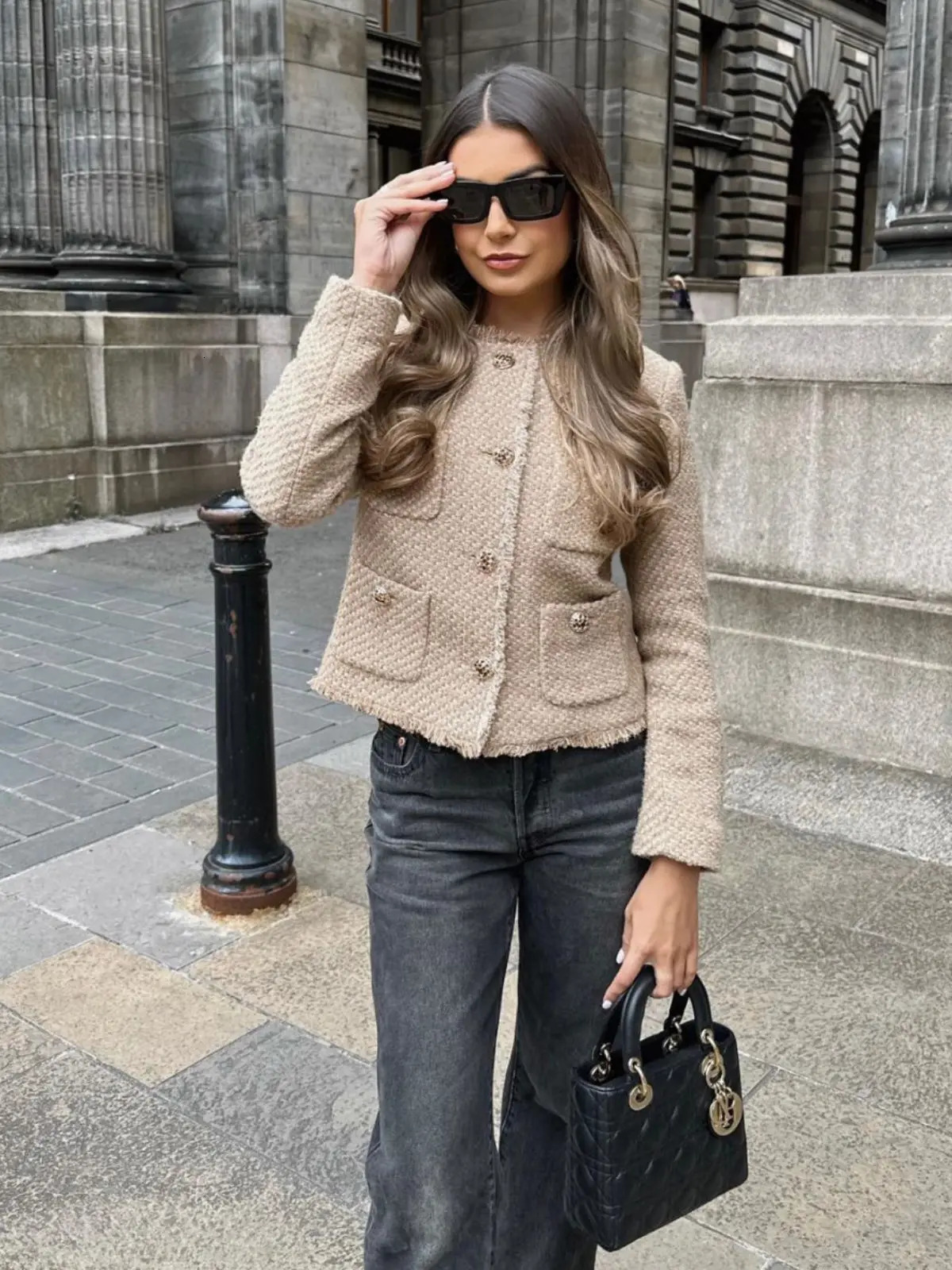 Elegant Women Camel O-neck Pocket Tweed Jacket Long Sleeve Button Frayed Cropped Jacket Autumn Female Fashion Short Coats 240712