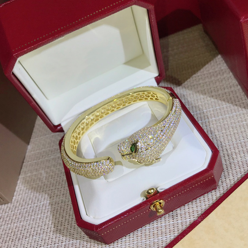 panthere bangle Charm bangle for man emerald version for woman Leopard head designer Set with diamonds Gold plated 18K brand designer fashion with box 018