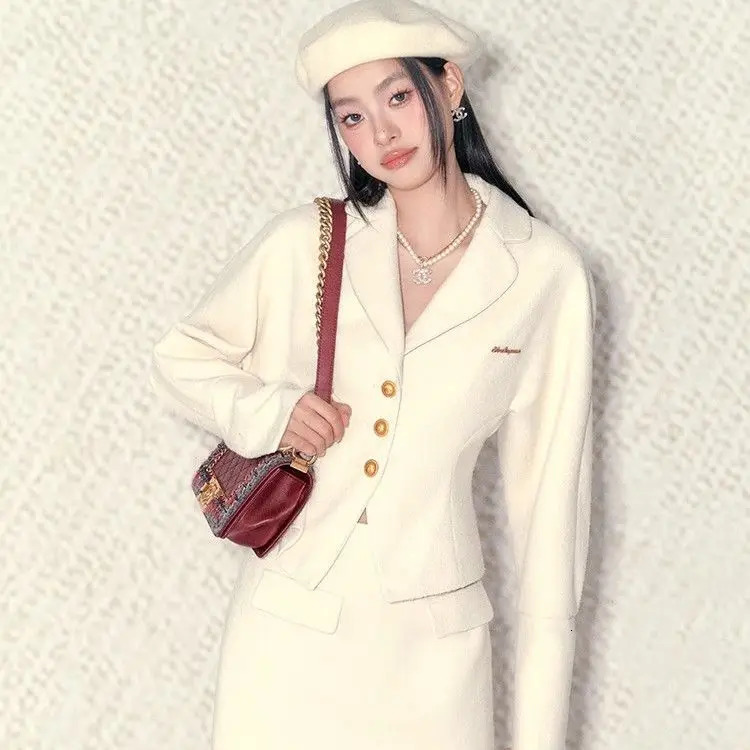 Womens French Style Cotton Clip Short Blazer Half Skirt Set Retro Solid Waist Tied Bat Sleeve Suit Twopiece Sets 240704