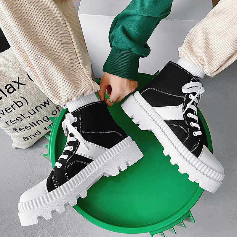 designer shoes in black white 2024 Fashion New Bottom Comfortable and Durable Explosive Thick Heel Anti slip workwear Shoe Leather High Top Martin Boo