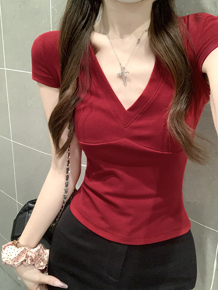 Sweet, cool spicy girl style V-neck curved splicing T-shirt slim fit and slimming short top