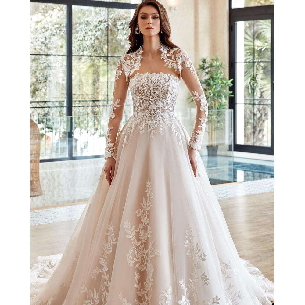 Bohemian Wedding Dresses with Jacket Appliques Lace Sweep Train Custom Made Sexy Sweetheart Long Sleeve A Line Boho Bridal Gowns