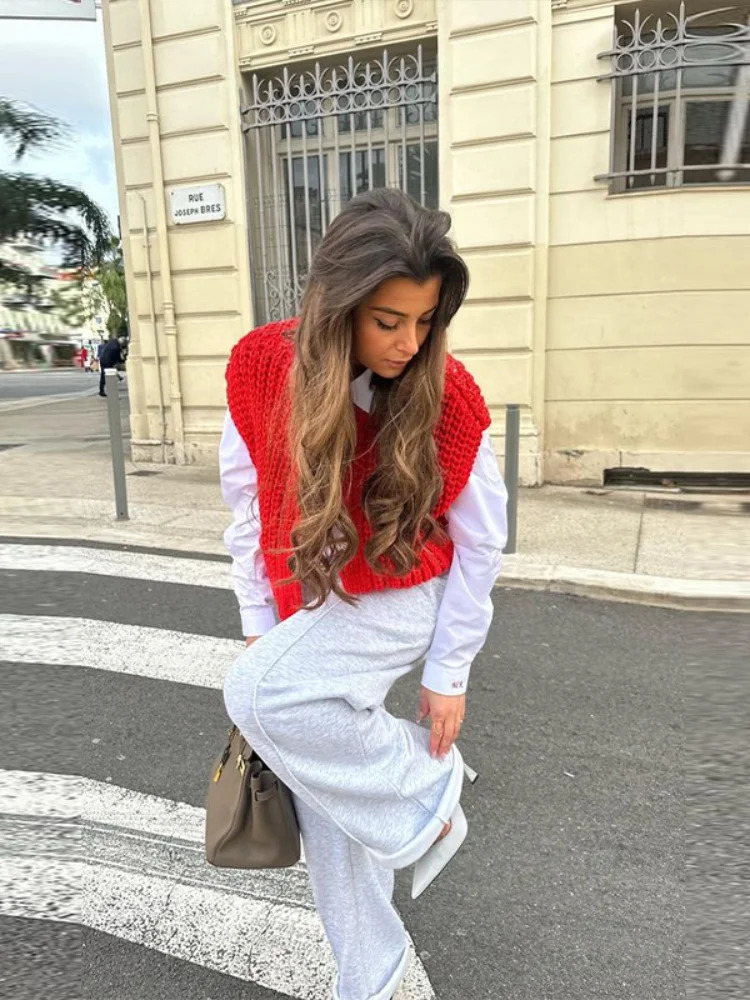 Red Knit Cardigan For Women Spring Sleeveless Oneck Casual Female Sweater Fashion Loose Pocket Single Breasted Lady Top 240712