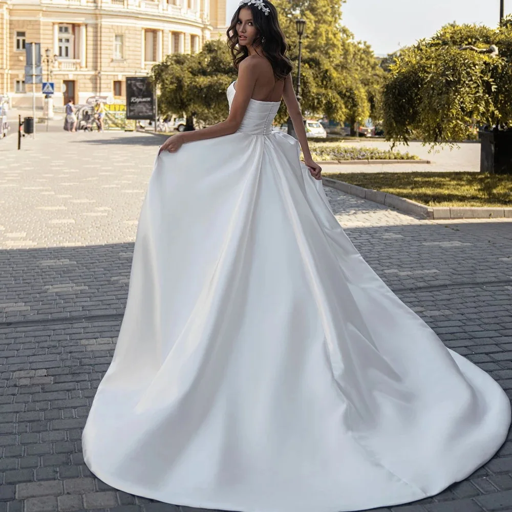 Simple A-e Women Wedding Sweetheart Neck Sleeveless Bridal Gowns Ruffles Sweep Train Dress Custom Made vestidos de novia