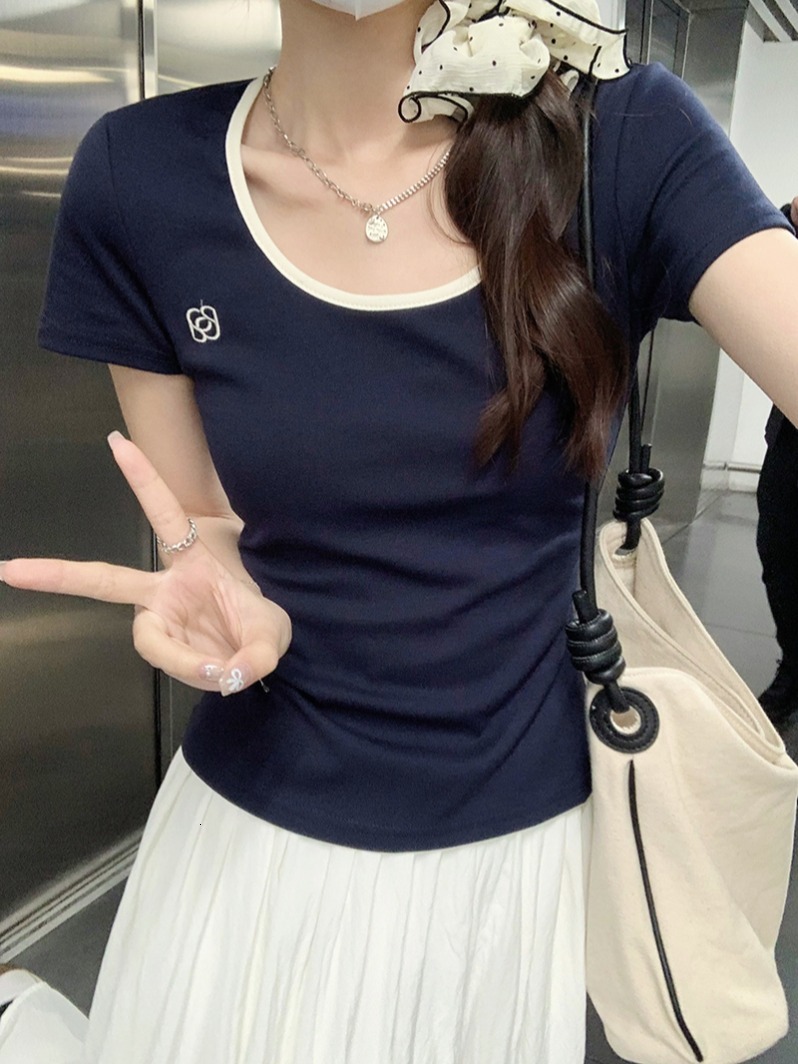 Summer Korean version U-neck exposed collarbone embroidery slim fit short sleeved T-shirt top for women