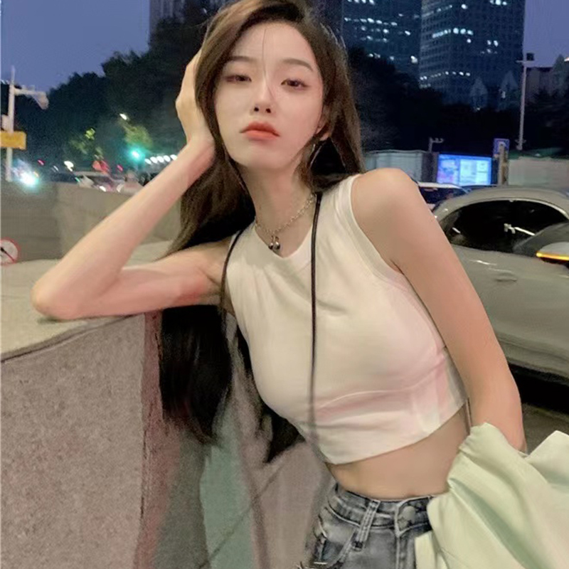 Camisole vest, beautiful back women in summer, can be worn inner or an outer layer bra as a sole. Sleeveless T-shirt with chest pad for sports