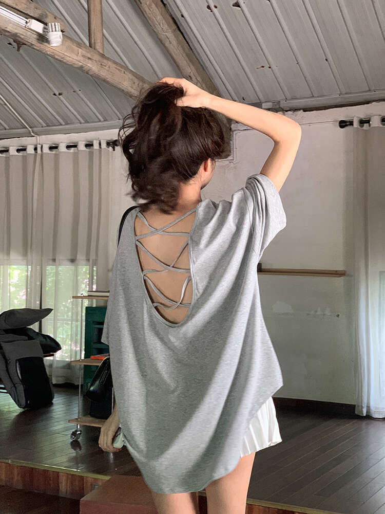 Sexy backless short T-shirt for women with a niche design, loose fit, oversized off shoulder sleeves, half sleeved top