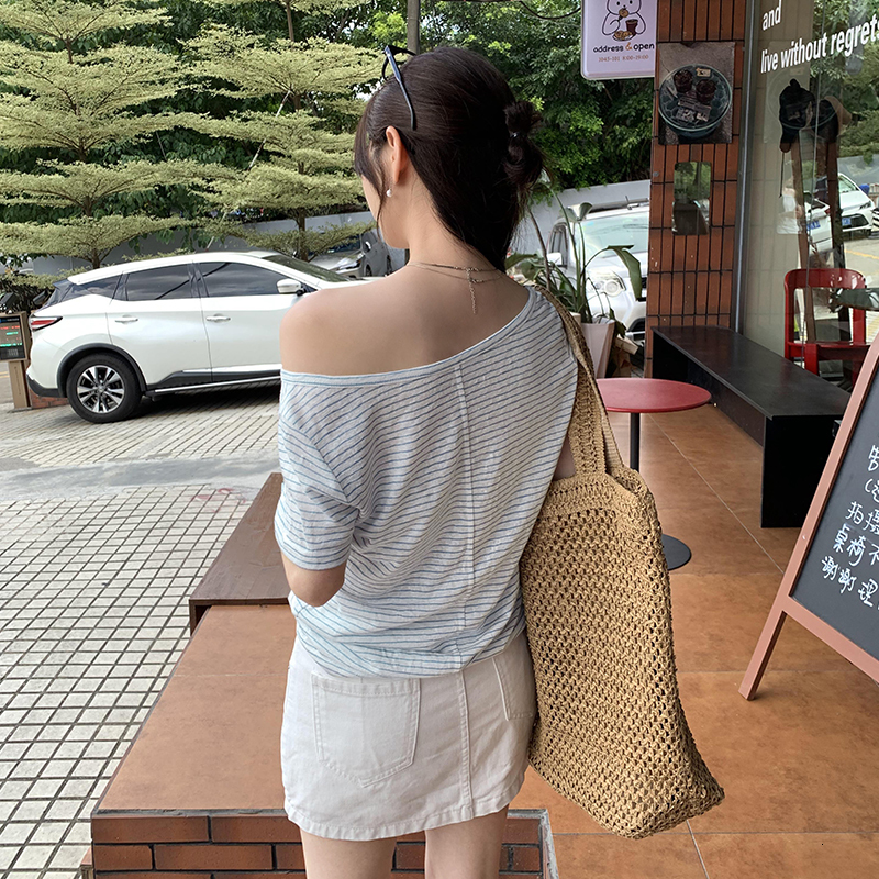 This year's popular beautiful temperament off shoulder wide neck short sleeved T-shirt for women's summer 2024 new versatile top