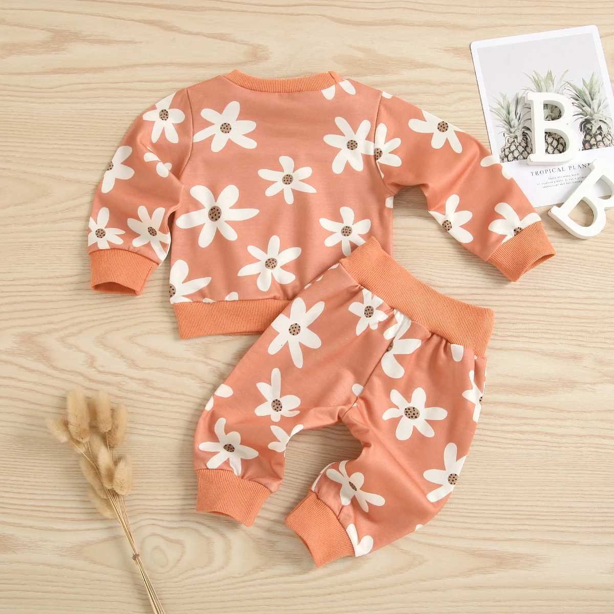 Clothing Sets Lioraitiin 0-18M Baby Girls Sweatshirt and Trousers Suit Fashion Flower Long Sleeve Tops Long Pants 2Pcs Fashion Clothing