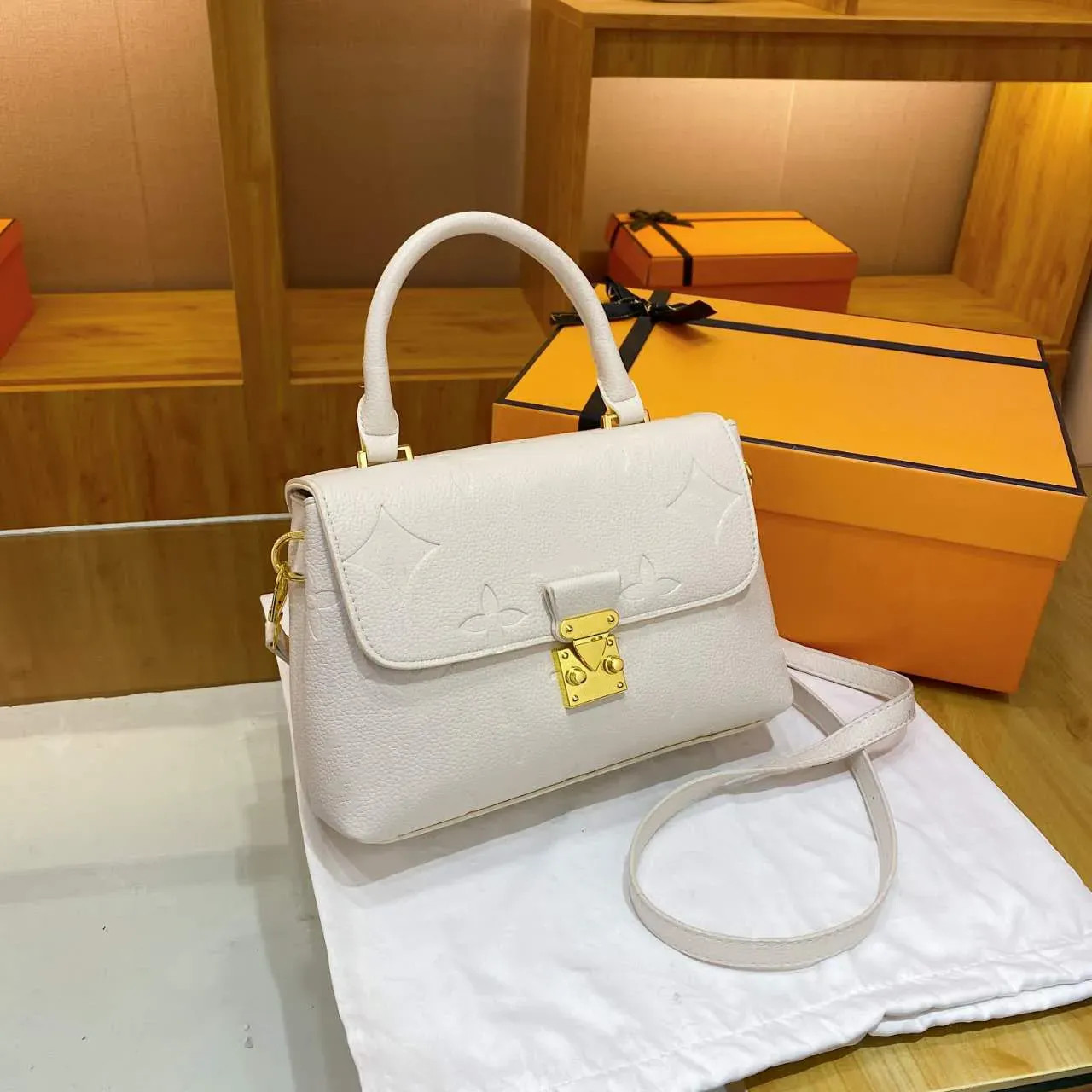 Luxury Handbag Shoudler Bag Women Cross Body Designer Tote Bag Ladies Purse Wallet Embossed Letters S Lock Removable Eveing Totebag