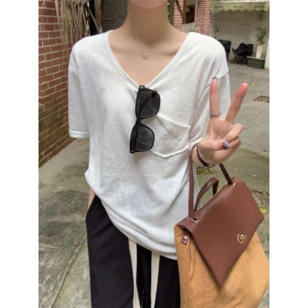 New style bamboo cotton short sleeved T-shirt for women, U-neck loose fit slimming top