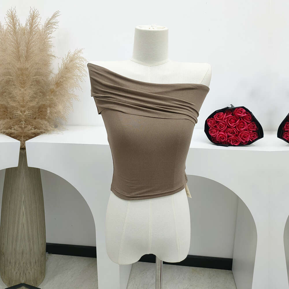 Can be worn up to 120 pounds~2024 sloping shoulder top, summer new thin style spicy girl design sense short T-shirt for women