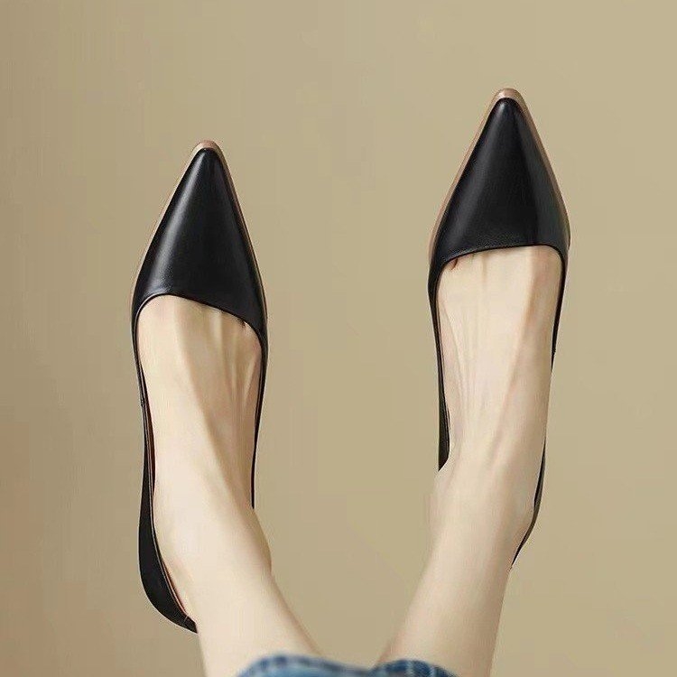 hot Point Heels: Designer High Heels in Black & White, Early Autumn Pointed-Toe Thick Heel Women's Shoes
