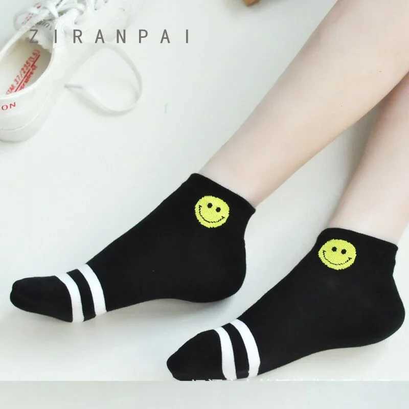 2021 Summer New Cotton Womens Socks Smile Printed Stripe Funny Socks Neutral Harajuku Womens Casual Cute Socks Womens Socks MeiasW240715