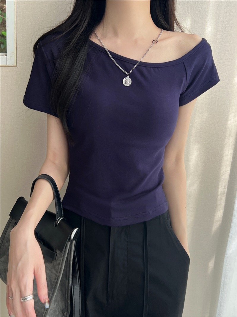 New summer style slanted shoulder sleeved slim fit T-shirt short top for women