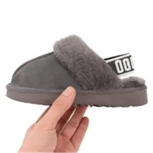 Kids Toddler Clogs Funkette Slippers Baby children Classic Ultra Mini Baby Clogs Soft Sheepskin Shearling in Goldenstar Style z250513