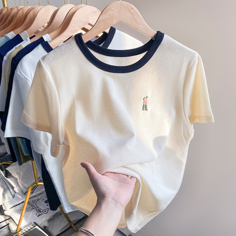 Design sense niche short sleeved women's summer 2022 new embroidered texture T-shirt waffle top