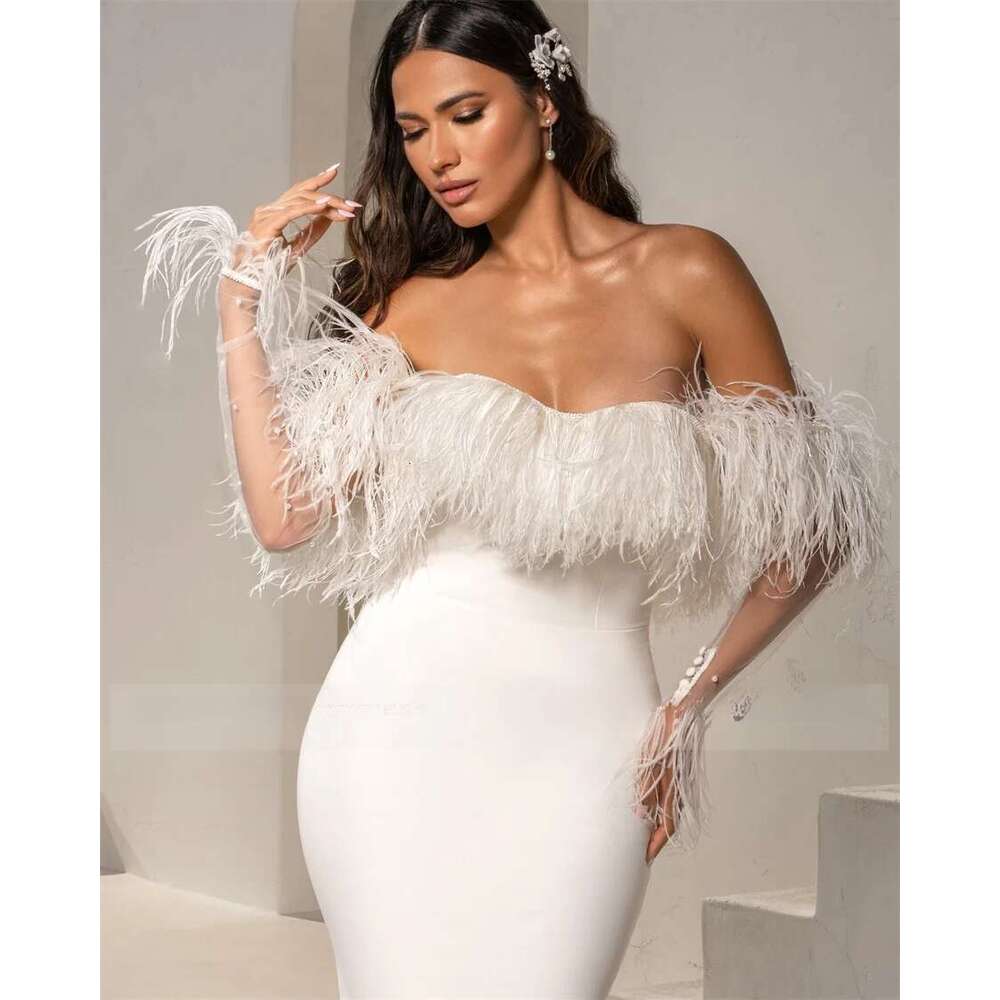 Shoulder Off With Feather Sleeveless Mermaid Weeding Dresses Backless And Zipper Decorative Buttons Ball Gowns