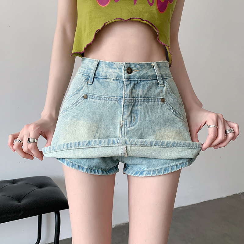 Light blue denim short for women, 2023 summer new high waist slimming American style spicy girl half skirt pants