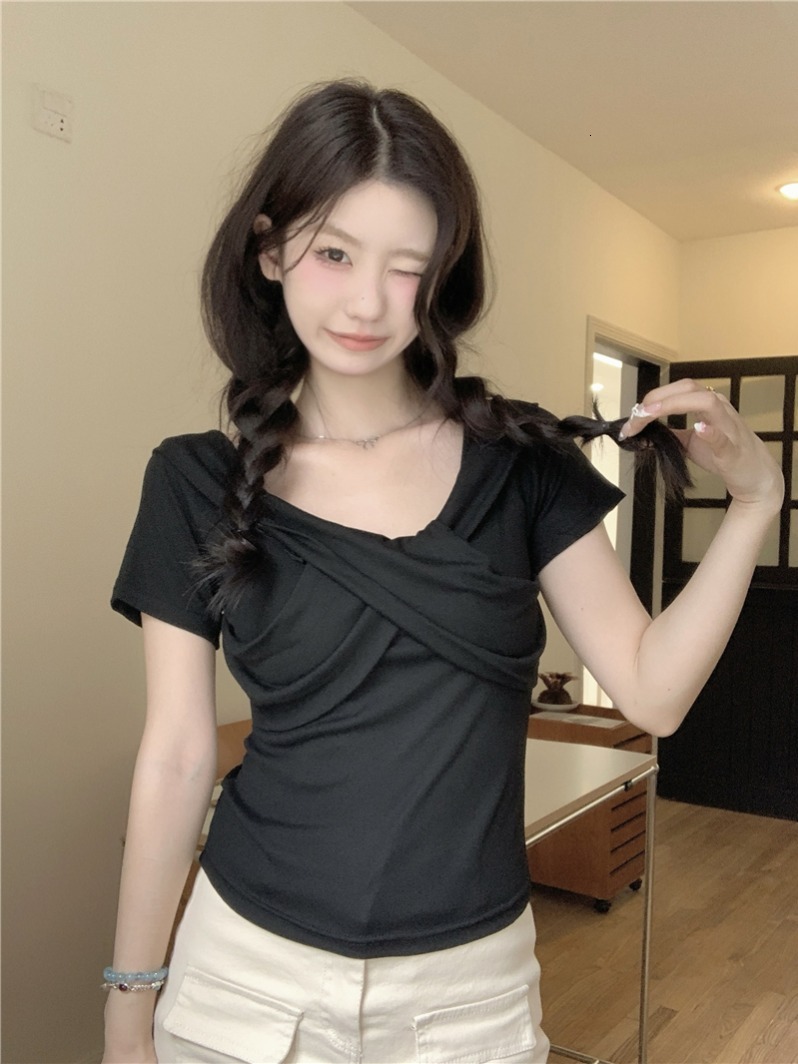 Off the short style solid color niche one shoulder spicy girl wearing a T-shirt for women irregular ins
