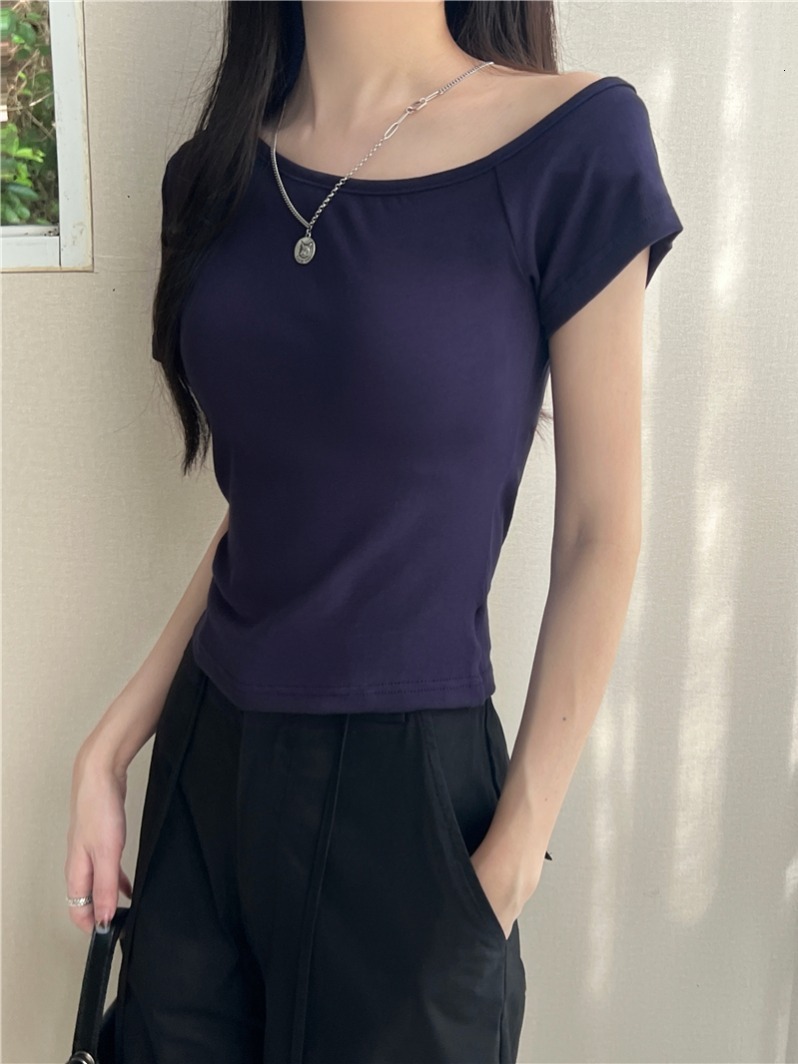 New summer style slanted shoulder sleeved slim fit T-shirt short top for women