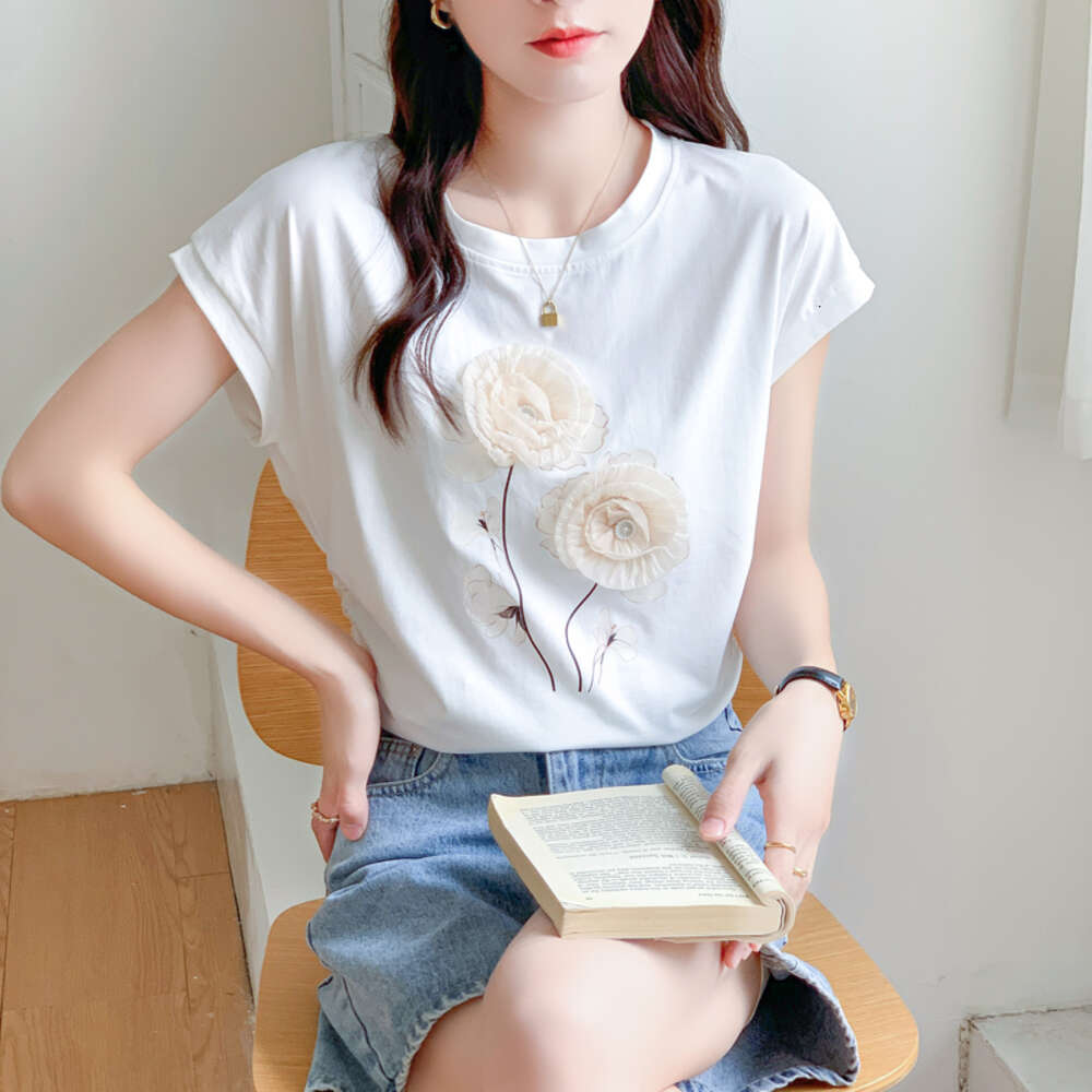 2024 summer new round neck pure cotton pullover T-shirt with loose flowers and short sleeves, stylish anti-aging top for women