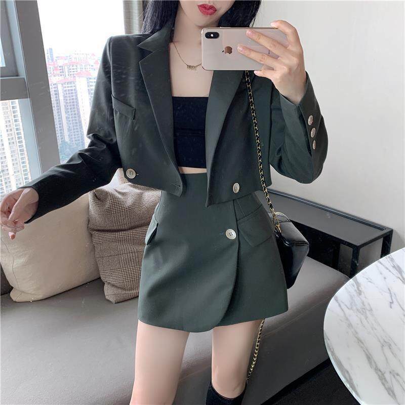 Spring temperament short sleeved small suit jacket, high waisted skirt, ladies' suit, 2021 new style, two