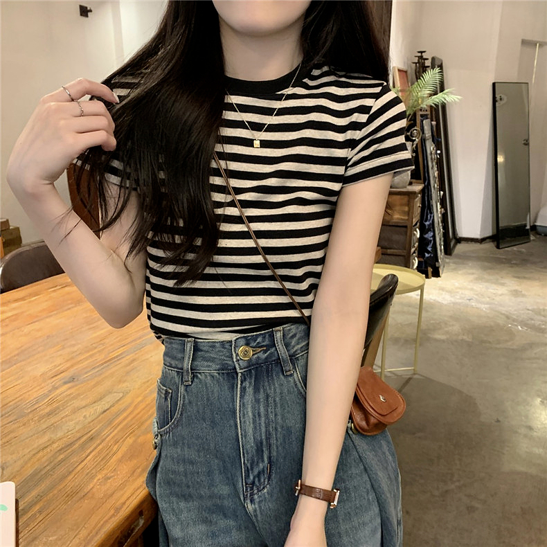 Summer 2023 New French Sweet and Spicy Style Interior Bottom Shirt Shoulder T-shirt Women's Striped Short Sleeve Top