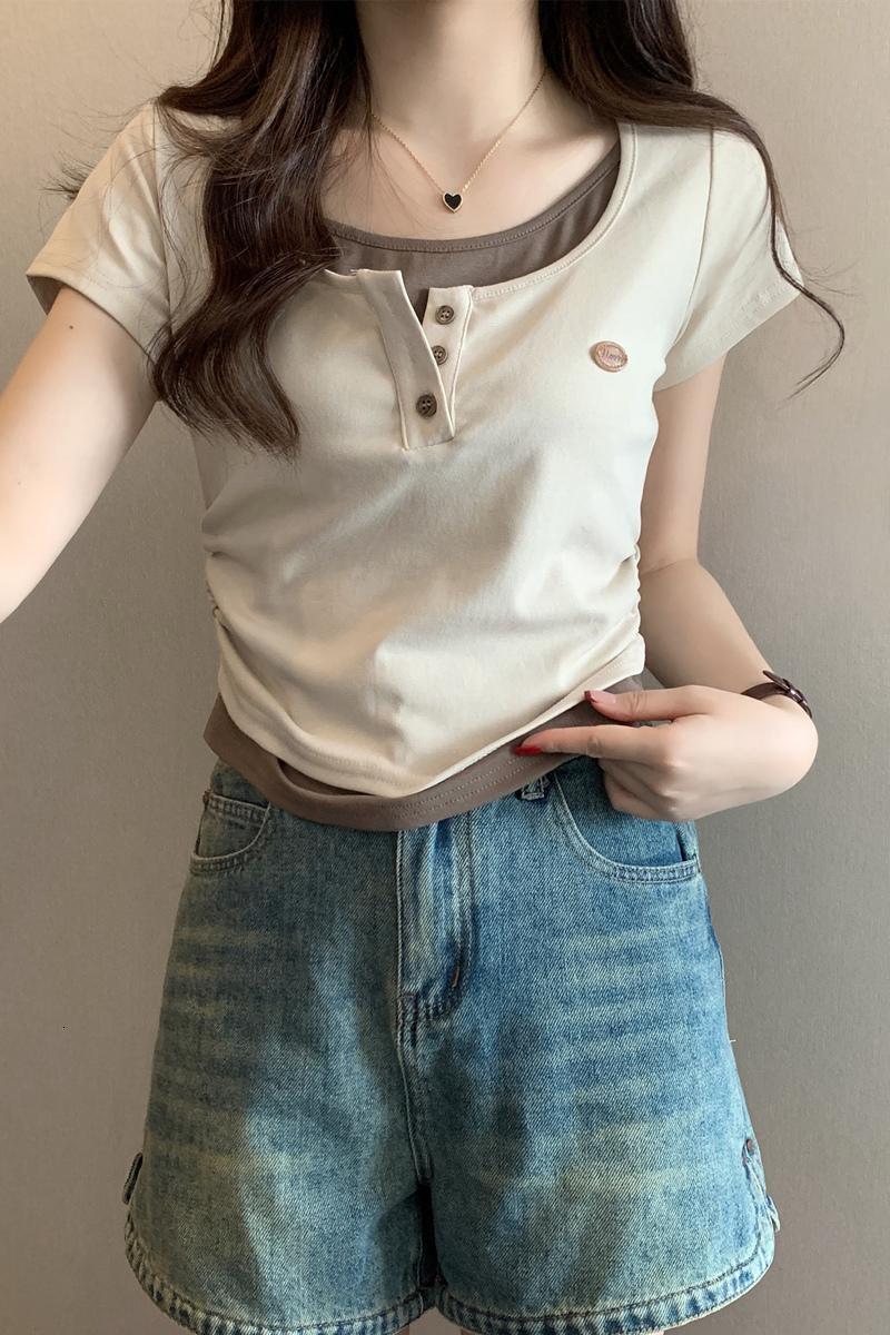 Fake two shoulder short sleeved T-shirts for women in summer 2024, new American style sweet spicy base, waist cinching and pleated slim fit top