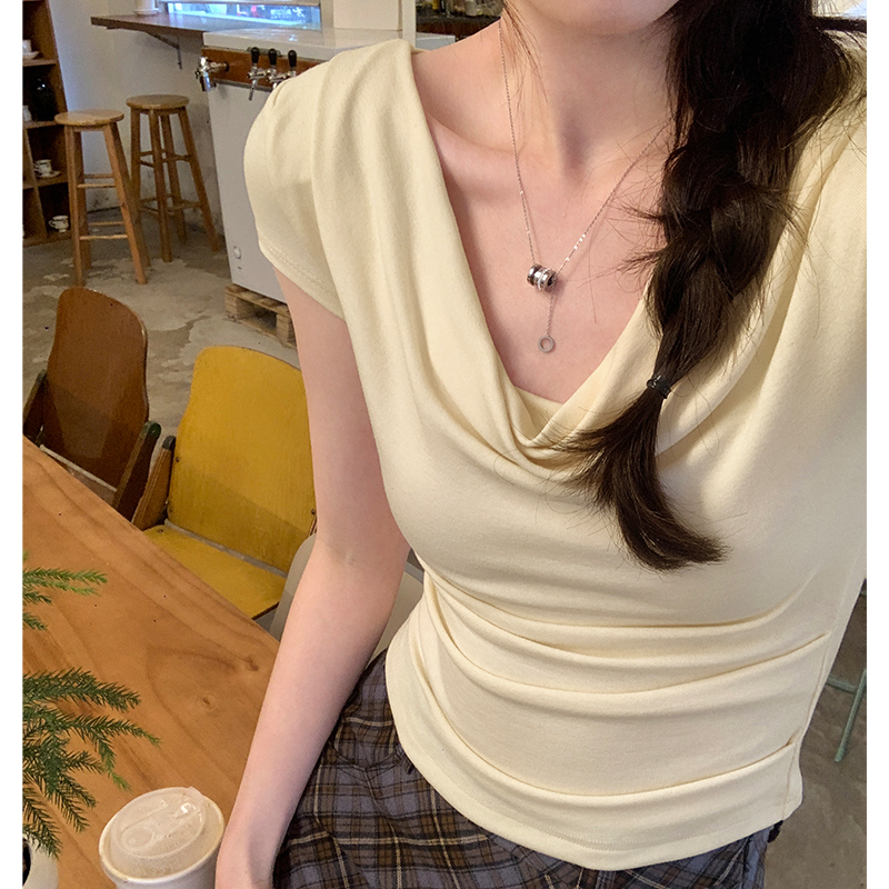 Image design: Swinging collar, slim fit, slimming and elastic sleeved T-shirt for women's summer 2024 new spicy girl short top