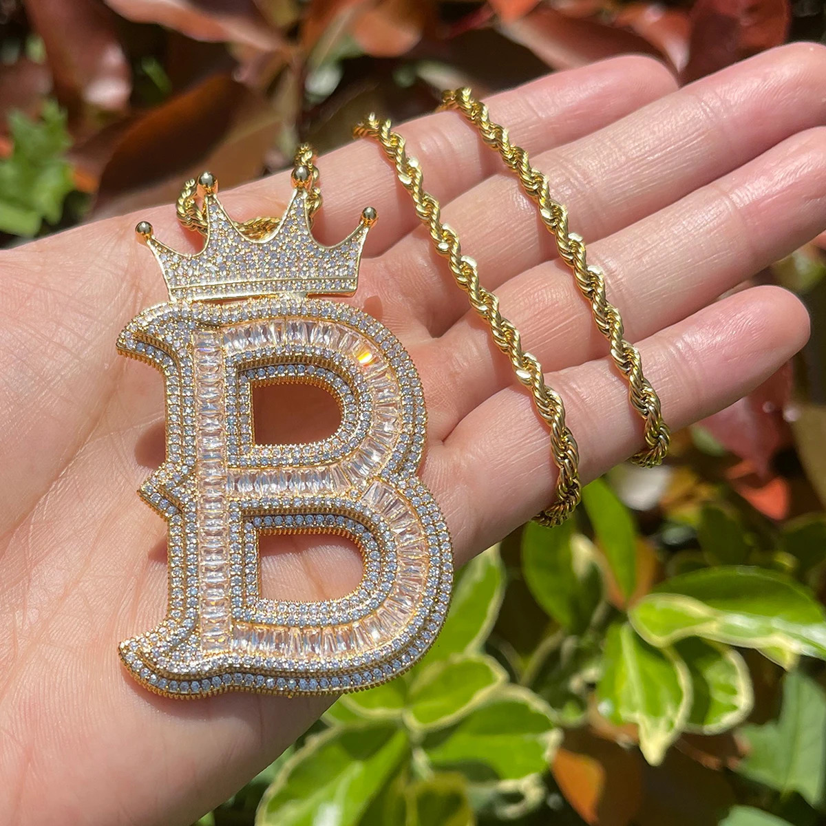 Bubble Letter Iced Out Necklace for Men Initial Charms Pendant Crown Bail Cubic Zirconia Hip Hop Jewelry 240713