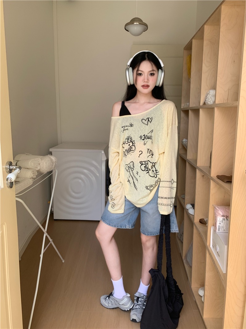 Lazy cartoon printed thin long sleeved T-shirt for women, loose sun protection cover top