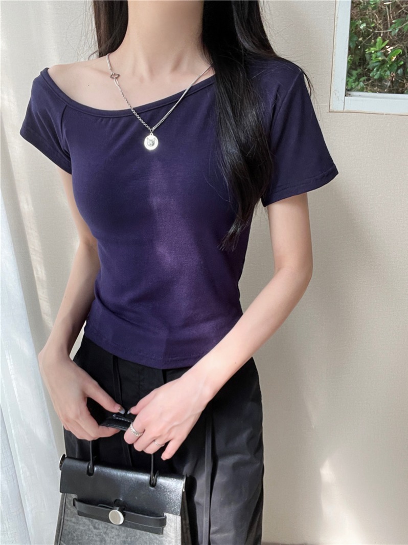 New summer style slanted shoulder sleeved slim fit T-shirt short top for women