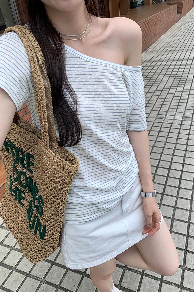 This year's popular beautiful temperament off shoulder wide neck short sleeved T-shirt for women's summer 2024 new versatile top