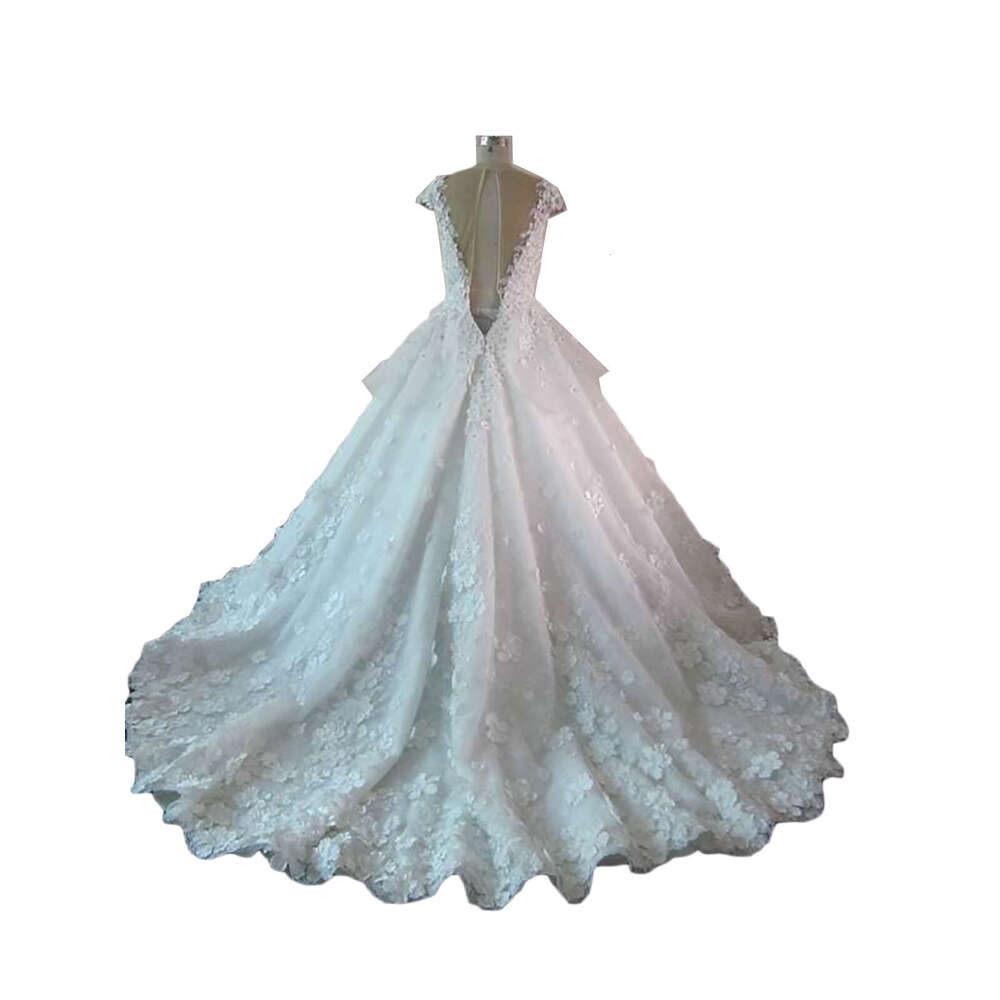 Princess A Line Wedding Dresses V Neck Capped Sleeves Bridal Gowns Custom Made Beads Appliqued Lace Sweep Train Robe De Mariee