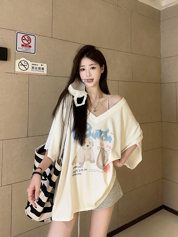 ~~V-neck short T-shirt for women with a niche design, loose fit, oversized off shoulder sleeves, half sleeved top
