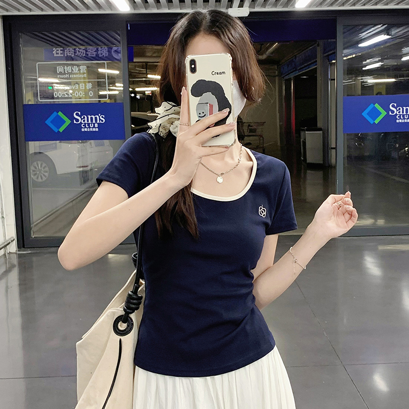 Summer Korean version U-neck exposed collarbone embroidery slim fit short sleeved T-shirt top for women