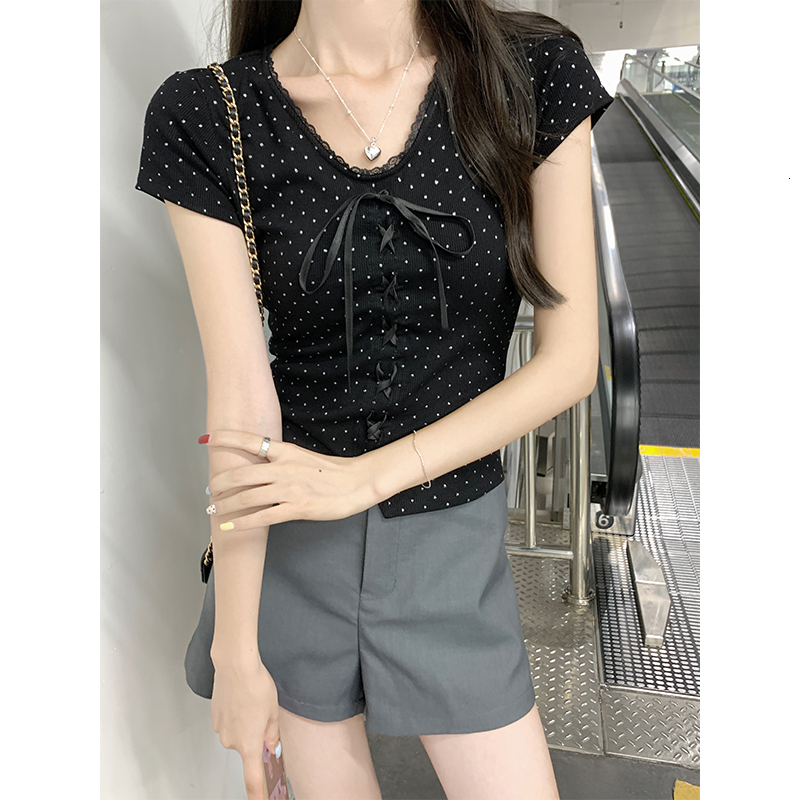 Heavy industry hot stamping diamond V-neck short sleeved T-shirt for women with summer design sense, bow tie pleated lace top