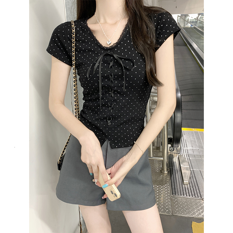 Heavy industry hot stamping diamond V-neck short sleeved T-shirt for women with summer design sense, bow tie pleated lace top