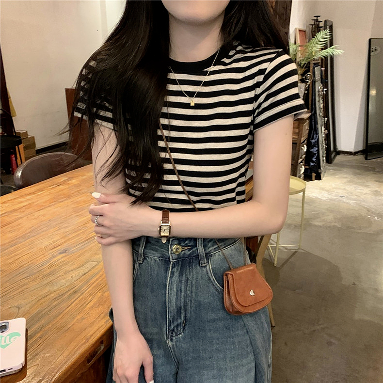 Summer 2023 New French Sweet and Spicy Style Interior Bottom Shirt Shoulder T-shirt Women's Striped Short Sleeve Top