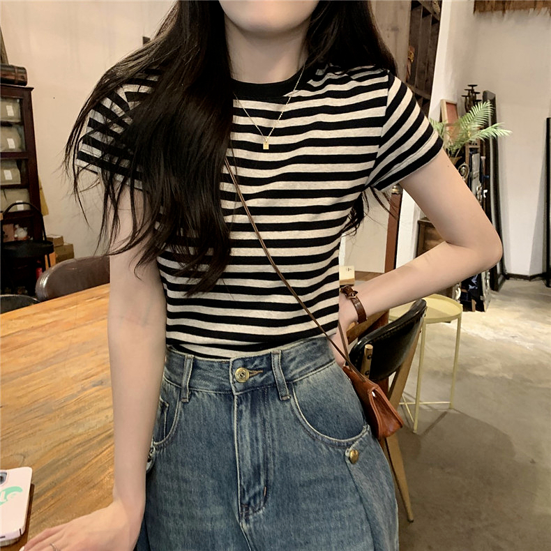 Summer 2023 New French Sweet and Spicy Style Interior Bottom Shirt Shoulder T-shirt Women's Striped Short Sleeve Top